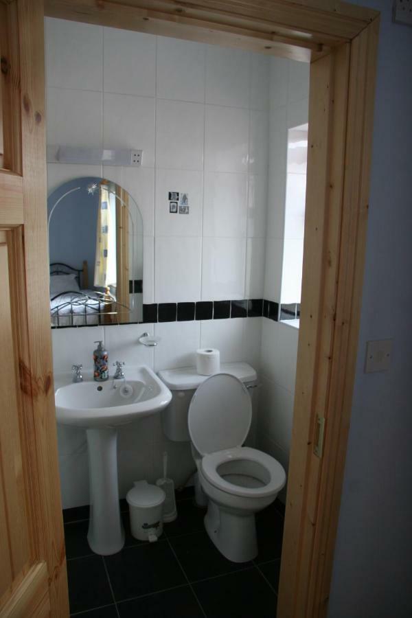 Rose Cottage Балинскелигс Екстериор снимка